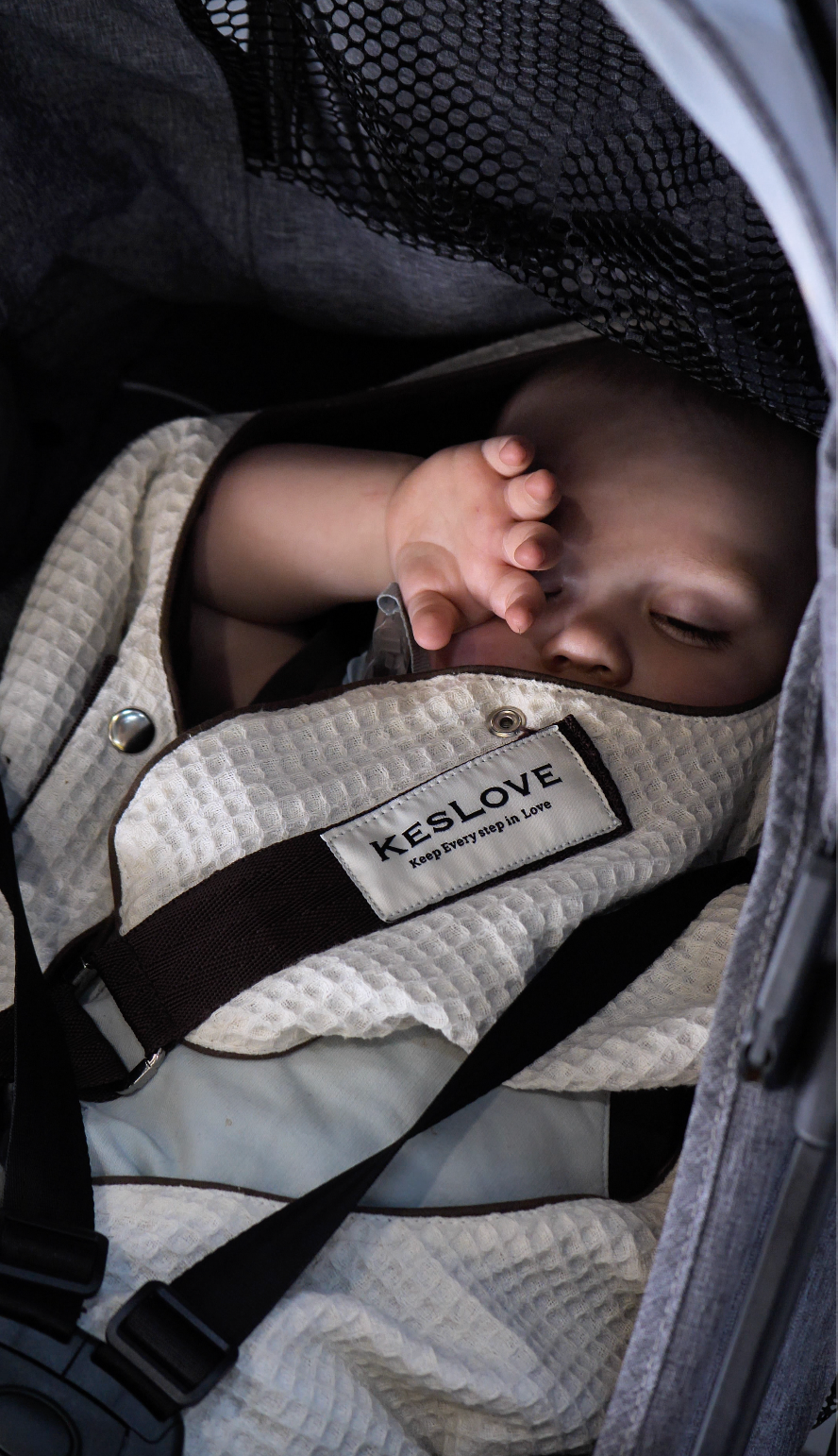 KESLOVE™ Breathable Carrier Gray